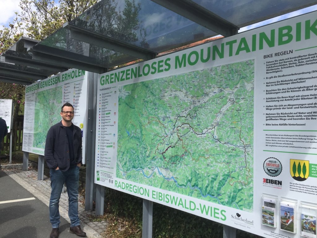 Übersichtstafeln am Eibiswalder Kirchplatz